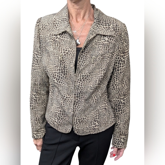 Casual Corner Silk Animal Print Skirt Suit Set 14 | Vintage 90s Leopard Chic - Picture 8 of 10